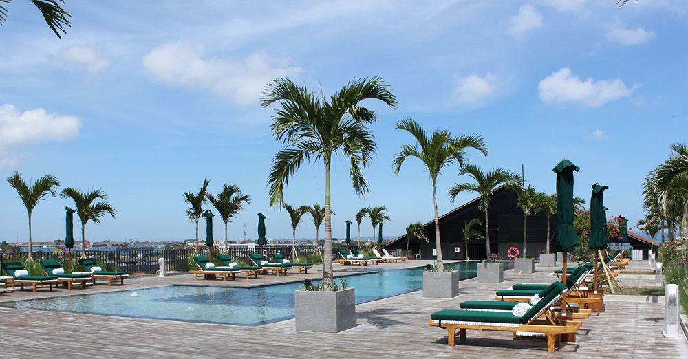 Cross Paasha Bali Seminyak Hotel Екстериор снимка