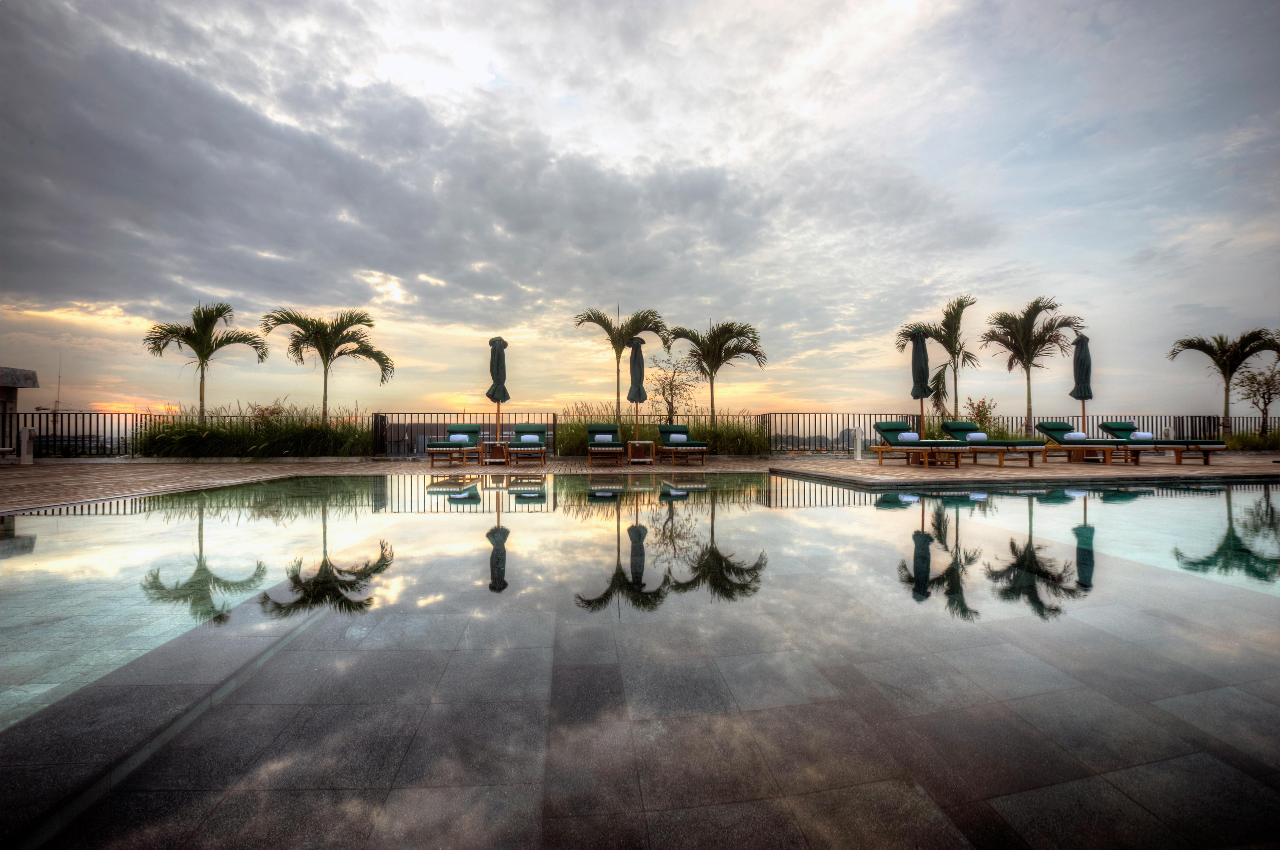Cross Paasha Bali Seminyak Hotel Екстериор снимка