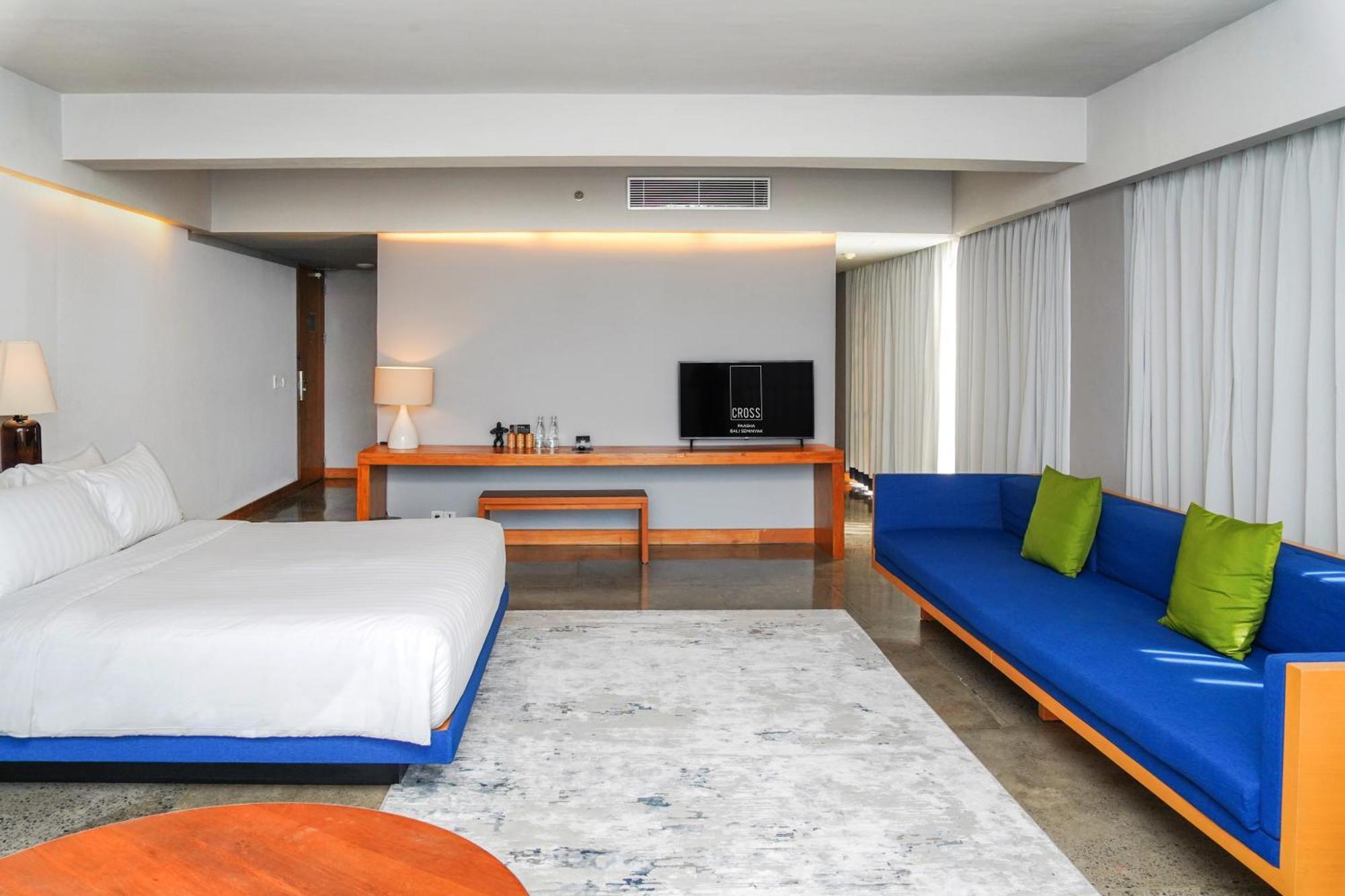 Cross Paasha Bali Seminyak Hotel Екстериор снимка