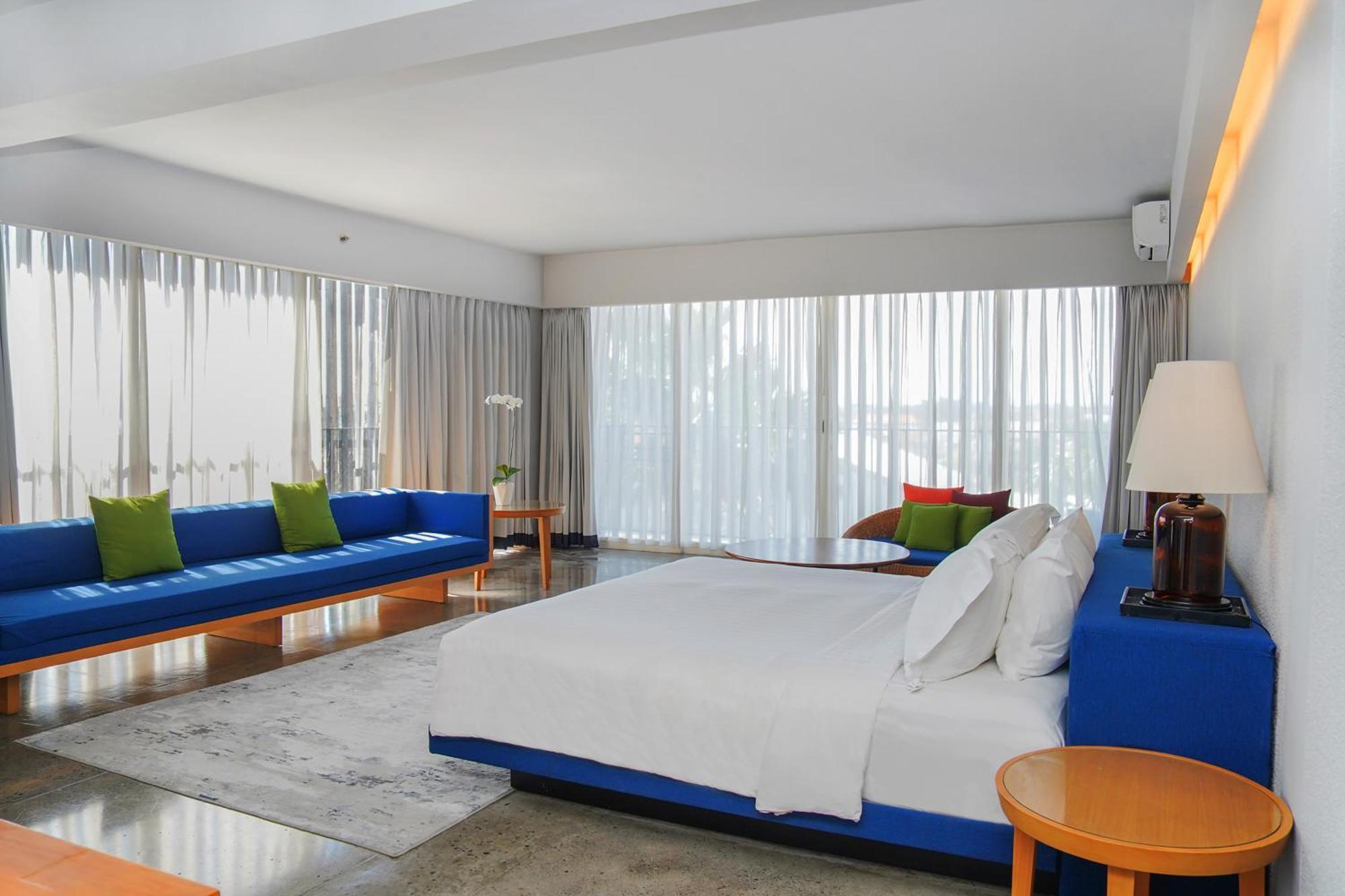 Cross Paasha Bali Seminyak Hotel Екстериор снимка