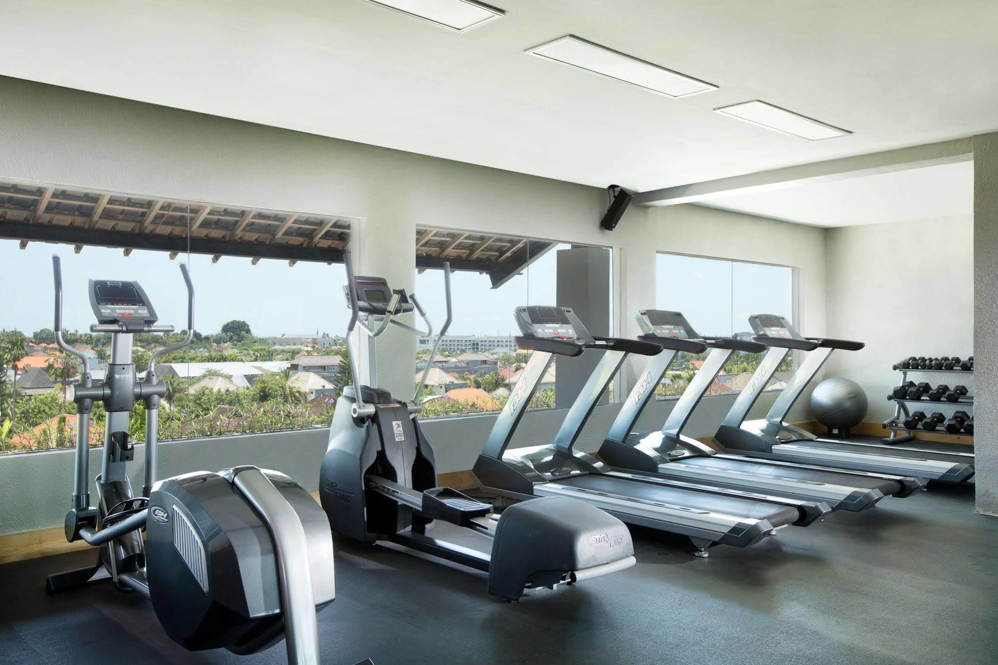 Cross Paasha Bali Seminyak Hotel Екстериор снимка